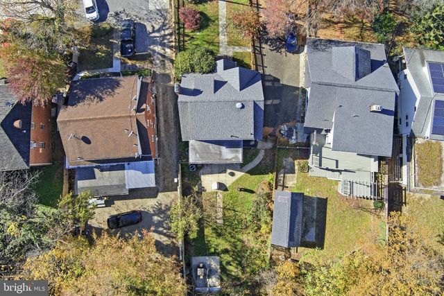 8209 FLOWER AVE, Takoma Park, MD 20912