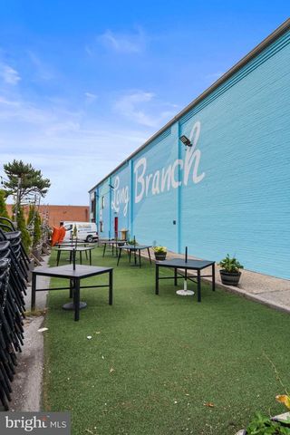 8209 FLOWER AVE, Takoma Park, MD 20912