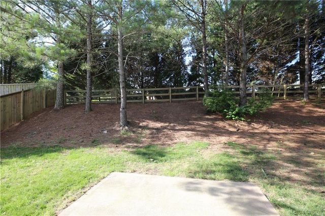 173 Parkmont Court, Dallas, GA 30132