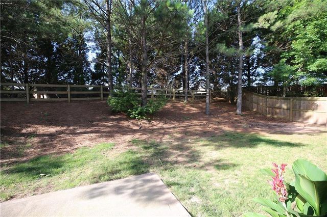 173 Parkmont Court, Dallas, GA 30132