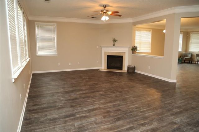 173 Parkmont Court, Dallas, GA 30132