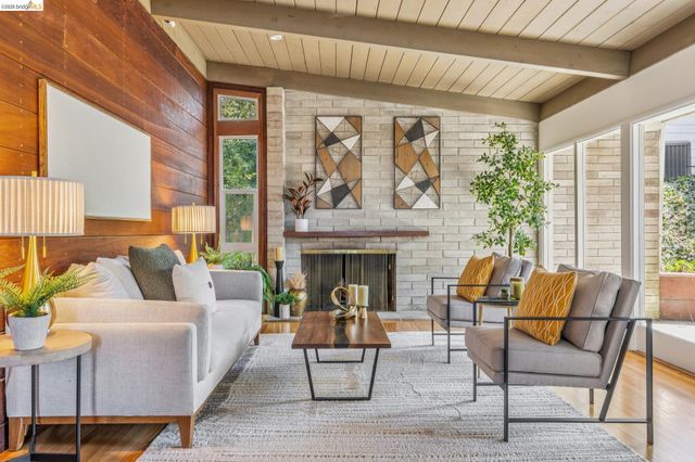 1024 Overlook Rd, Berkeley, CA 94708