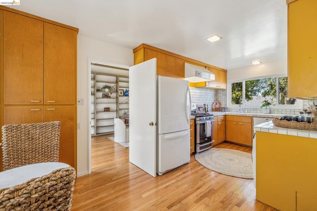 1024 Overlook Rd, Berkeley, CA 94708