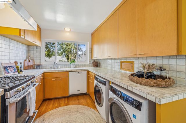 1024 Overlook Rd, Berkeley, CA 94708