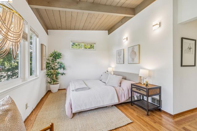 1024 Overlook Rd, Berkeley, CA 94708