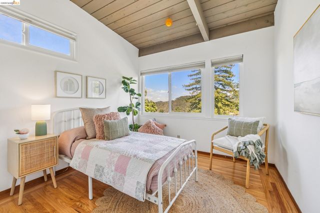 1024 Overlook Rd, Berkeley, CA 94708