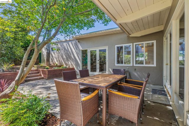 1024 Overlook Rd, Berkeley, CA 94708