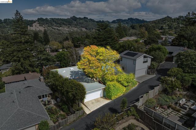 1024 Overlook Rd, Berkeley, CA 94708