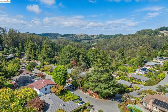 1024 Overlook Rd, Berkeley, CA 94708