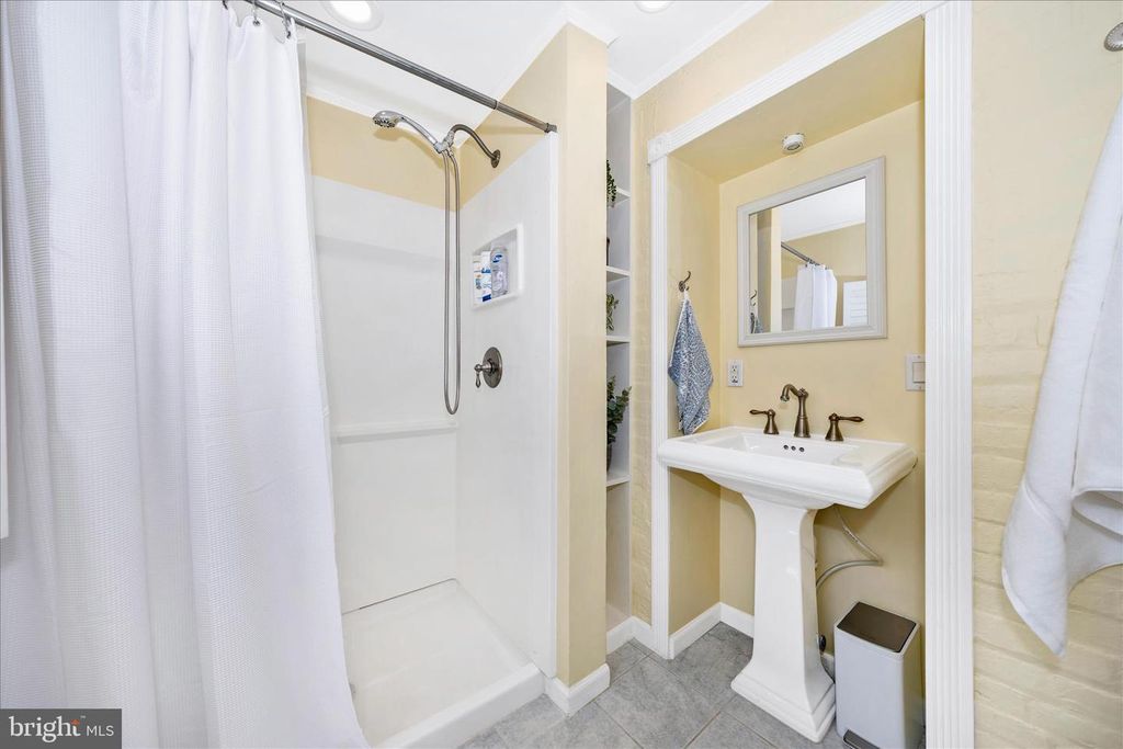 Image 29 of property listing at 3632 BUCKEYSTOWN PIKE, Buckeystown, MD 21717