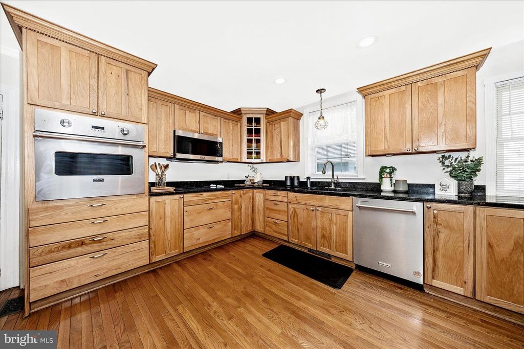 Image 7 of property listing at 3632 BUCKEYSTOWN PIKE, Buckeystown, MD 21717