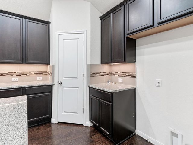 23827 Pennington Hills Drive, Spring, TX 77389