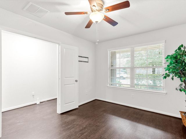 23827 Pennington Hills Drive, Spring, TX 77389