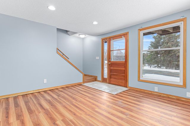 4728 W 70th Street, Edina, MN 55435