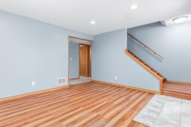 4728 W 70th Street, Edina, MN 55435