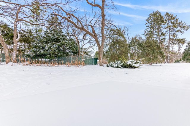 4728 W 70th Street, Edina, MN 55435