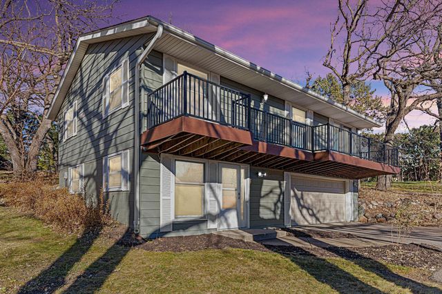 4728 W 70th Street, Edina, MN 55435