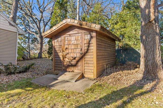 4728 W 70th Street, Edina, MN 55435