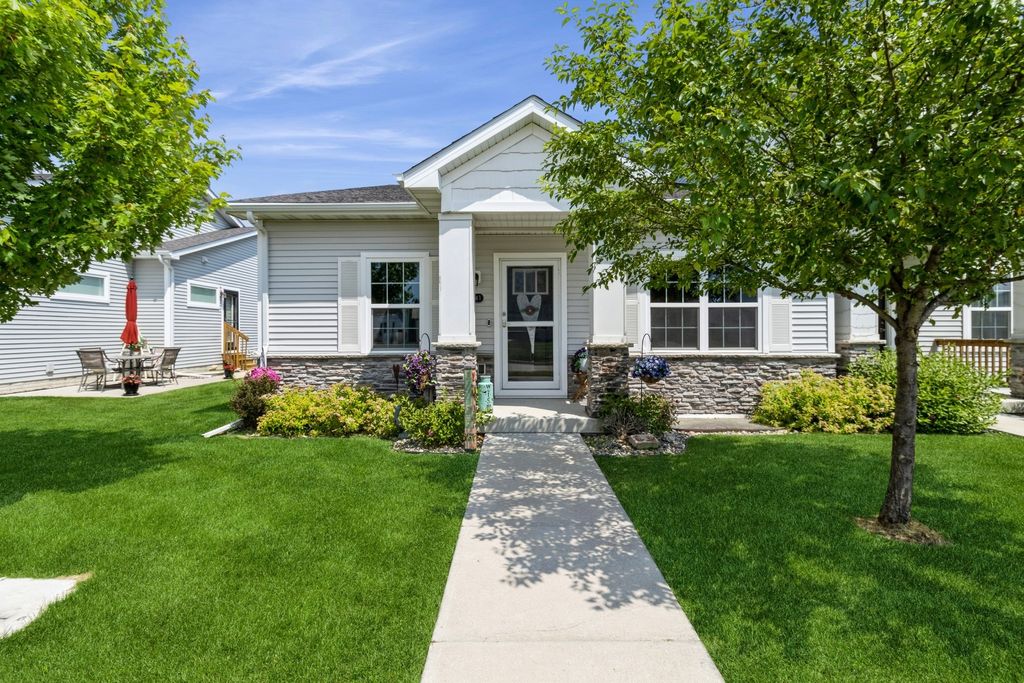 1941 S Warrior Lane, Waukee, IA 50263