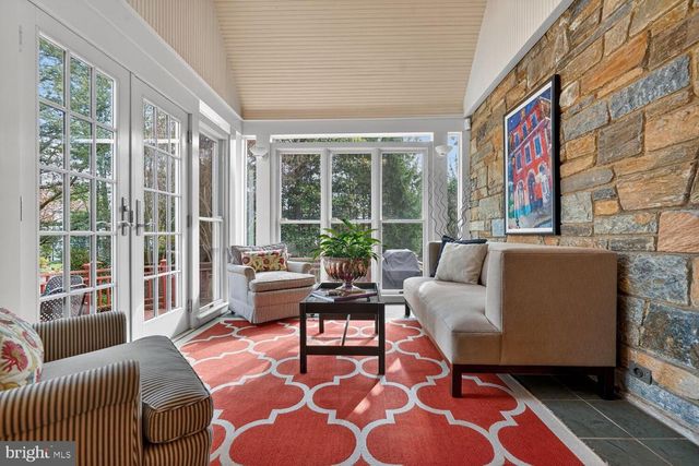 3201 TENNYSON ST NW, Washington, DC 20015