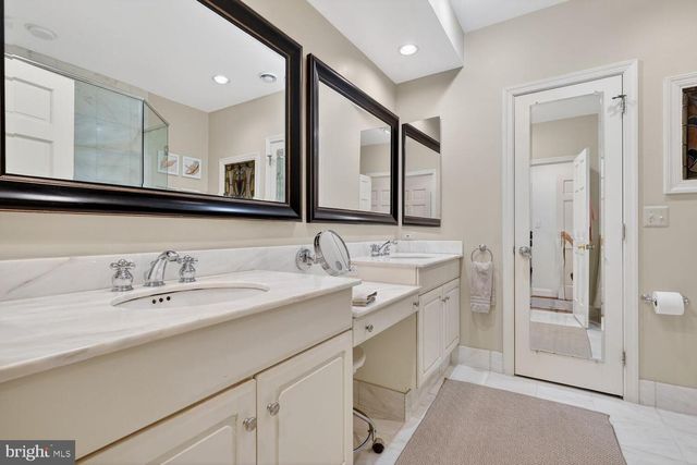 3201 TENNYSON ST NW, Washington, DC 20015