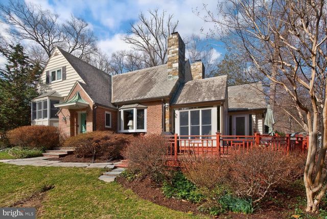 3201 TENNYSON ST NW, Washington, DC 20015