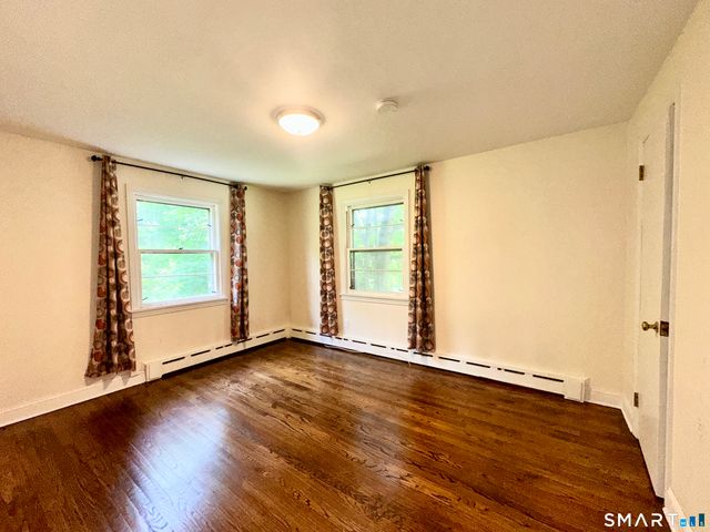 1 Edward Avenue, Enfield, CT 06082