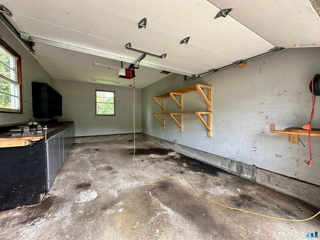 1 Edward Avenue, Enfield, CT 06082