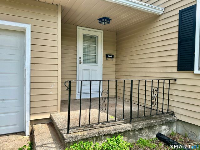 1 Edward Avenue, Enfield, CT 06082