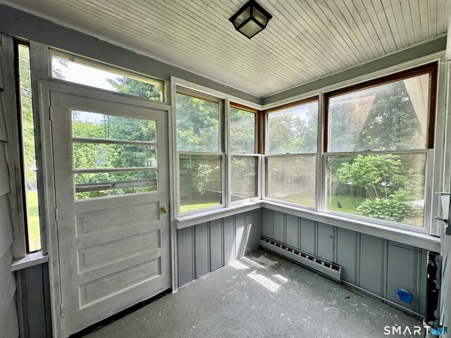 1 Edward Avenue, Enfield, CT 06082