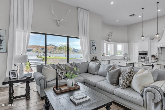 3923 W FOX Road, Laveen, AZ 85339