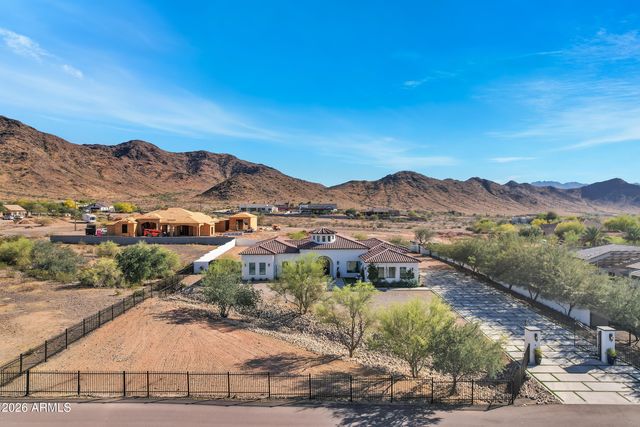 3923 W FOX Road, Laveen, AZ 85339