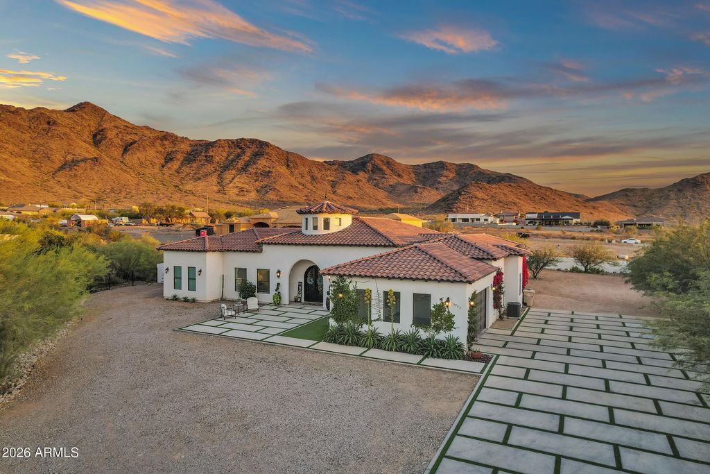 3923 W FOX Road, Laveen, AZ 85339