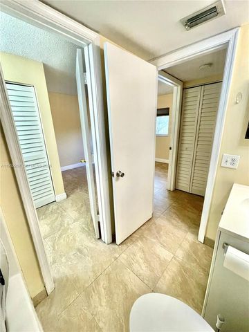 3690 N 56th Ave 921, Hollywood, FL 33021