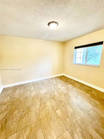 3690 N 56th Ave 921, Hollywood, FL 33021