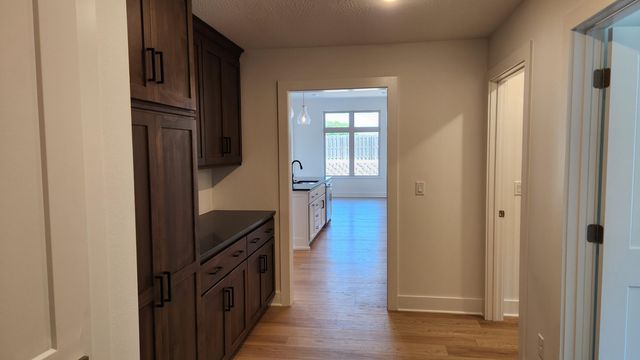 2423 E Swallow Street, Springfield, MO 65804