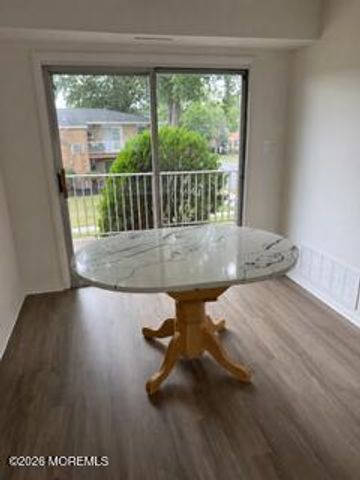 49 Gardenview Terrace 24, East Windsor, NJ 08520