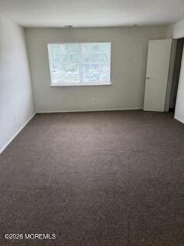 49 Gardenview Terrace 24, East Windsor, NJ 08520