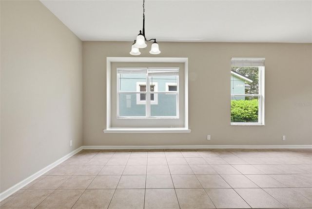 207 MANOR VIEW LANE, Deland, FL 32724