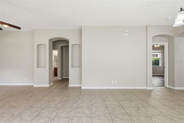 207 MANOR VIEW LANE, Deland, FL 32724