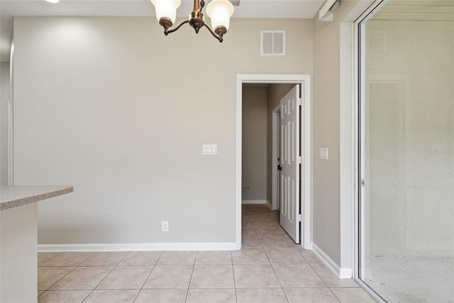 207 MANOR VIEW LANE, Deland, FL 32724