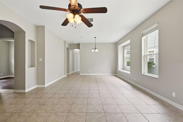 207 MANOR VIEW LANE, Deland, FL 32724