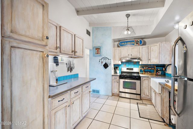 5763 E 19th Street, Tucson, AZ 85711