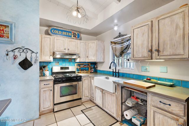 5763 E 19th Street, Tucson, AZ 85711