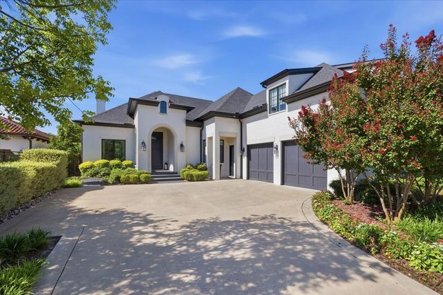 5417 Huntly Drive, Fort Worth, TX 76109