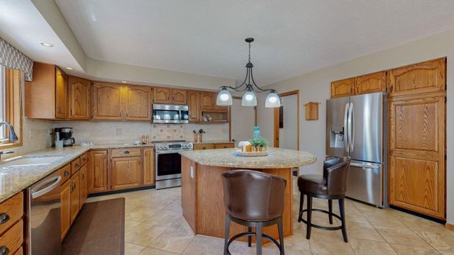 645 Farr Court, Eau Claire, WI 54701