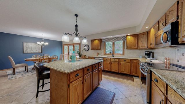 645 Farr Court, Eau Claire, WI 54701
