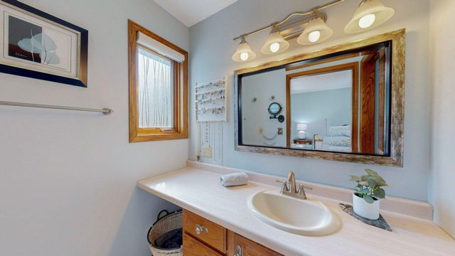 645 Farr Court, Eau Claire, WI 54701
