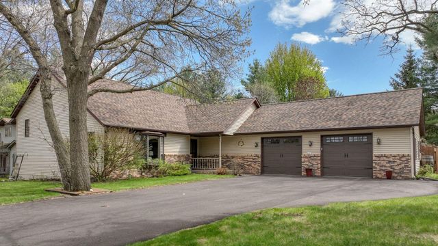645 Farr Court, Eau Claire, WI 54701
