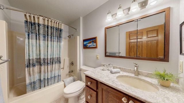 645 Farr Court, Eau Claire, WI 54701